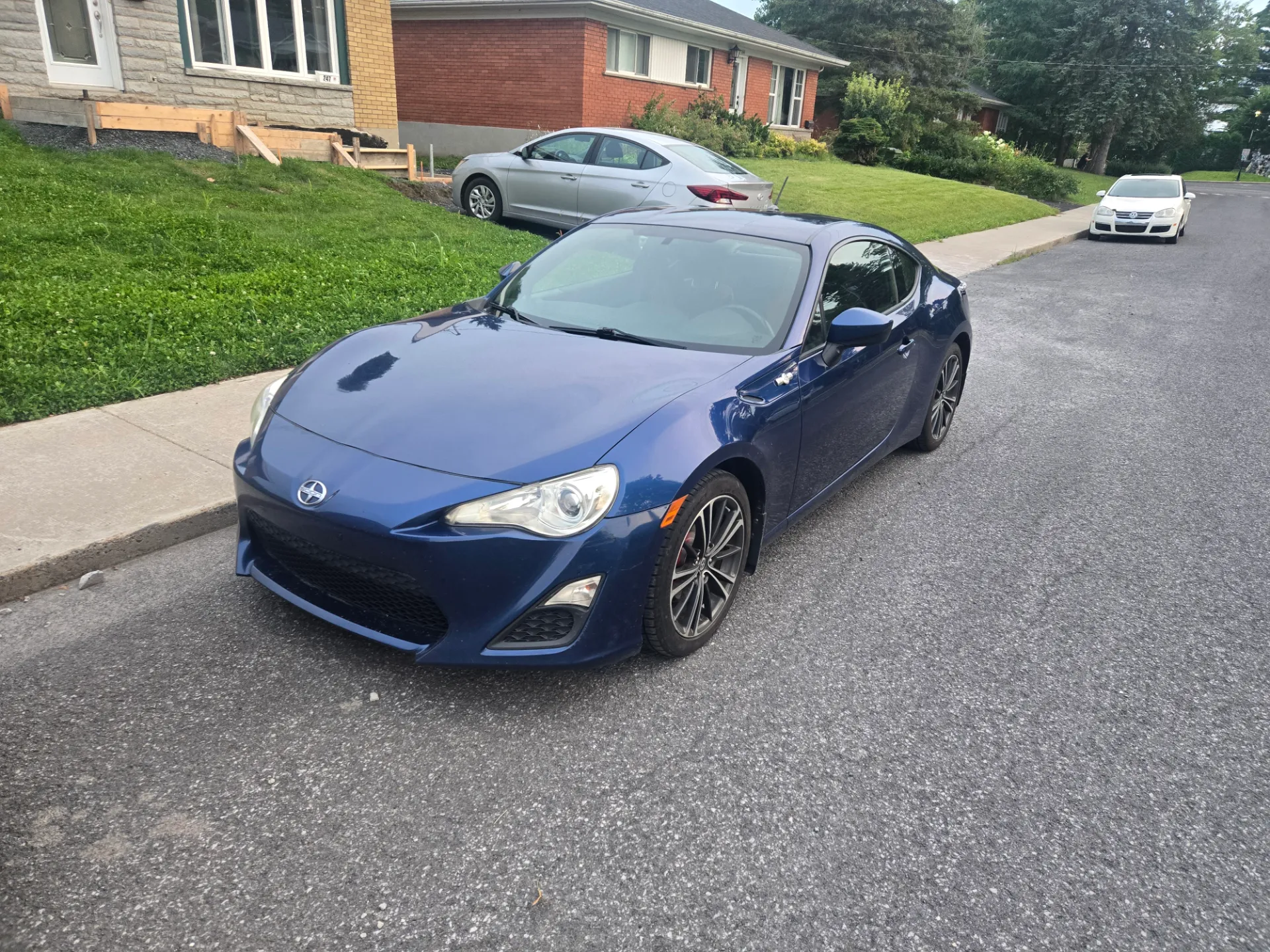 2013 TOYOTA Scion FR-S